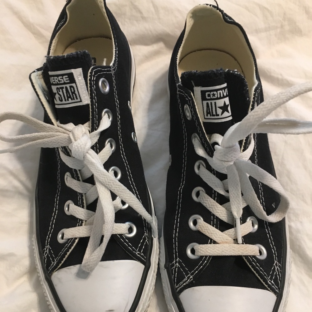 Black converse